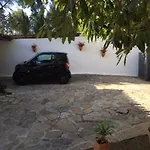 Villa With Heated Pool And Jacuzzi Close To Puerto Banus And