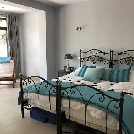 Villa With Heated Pool And Jacuzzi Close To Puerto Banus And *