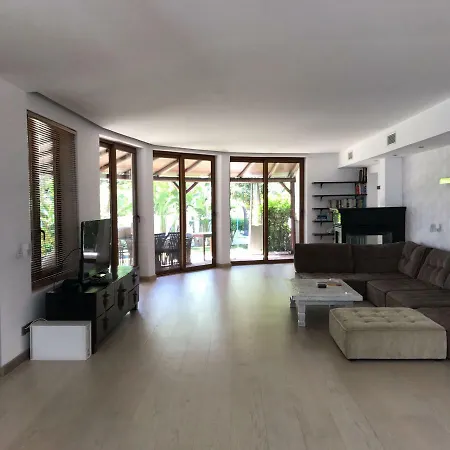 Villa With Heated Pool And Jacuzzi Close To Puerto Banus And