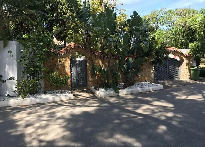 With Heated Pool And Jacuzzi Close To Puerto Banus And Villa