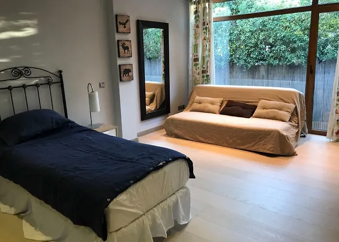 With Heated Pool And Jacuzzi Close To Puerto Banus And * Estepona