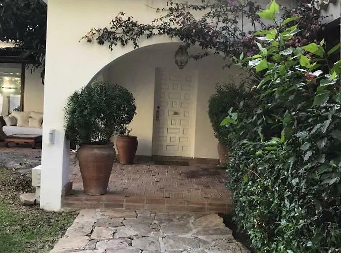 Villa With Heated Pool And Jacuzzi Close To Puerto Banus And *