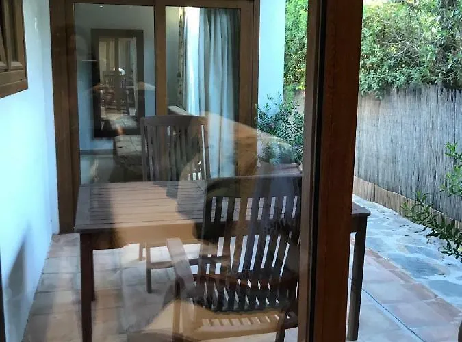 With Heated Pool And Jacuzzi Close To Puerto Banus And Estepona