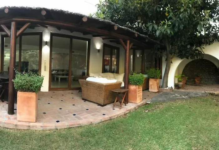 Villa With Heated Pool And Jacuzzi Close To Puerto Banus And Estepona