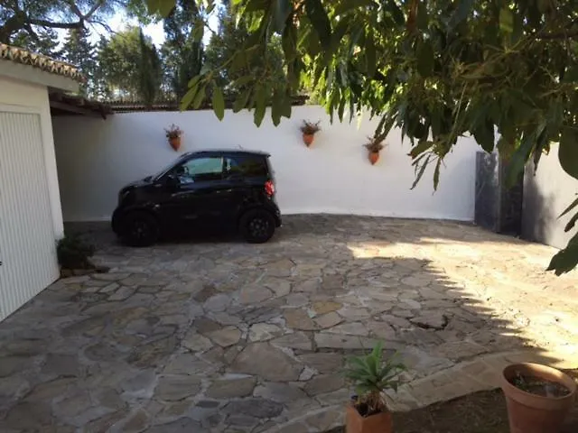 Villa With Heated Pool And Jacuzzi Close To Puerto Banus And