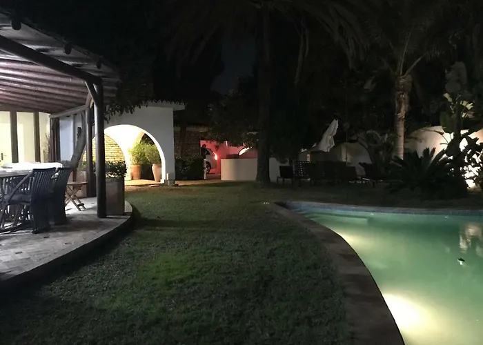 With Heated Pool And Jacuzzi Close To Puerto Banus And Villa Estepona