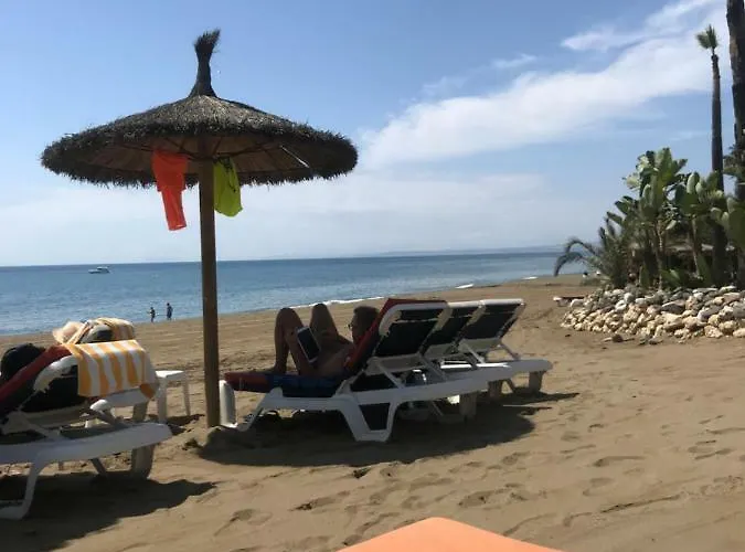 With Heated Pool And Jacuzzi Close To Puerto Banus And *