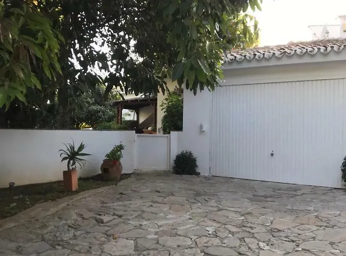 With Heated Pool And Jacuzzi Close To Puerto Banus And Willa Estepona