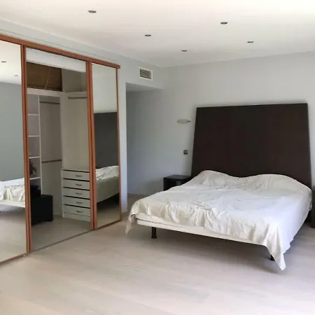 With Heated Pool And Jacuzzi Close To Puerto Banus And إِستيبونا