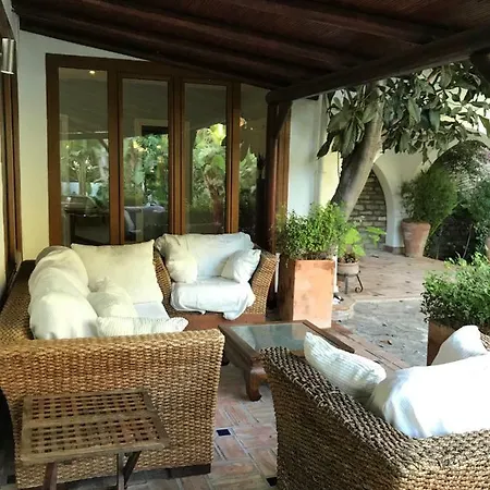 فيلة With Heated Pool And Jacuzzi Close To Puerto Banus And إِستيبونا