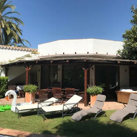 With Heated Pool And Jacuzzi Close To Puerto Banus And فيلة إِستيبونا