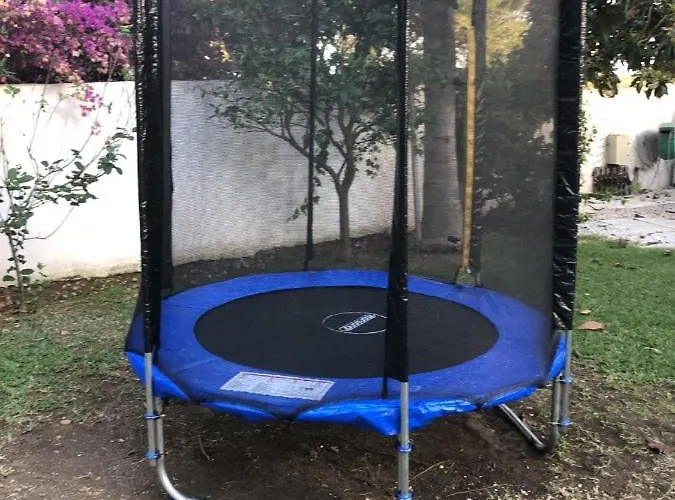 With Heated Pool And Jacuzzi Close To Puerto Banus And Villa *