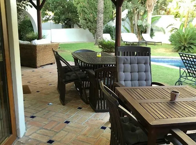 Villa With Heated Pool And Jacuzzi Close To Puerto Banus And *