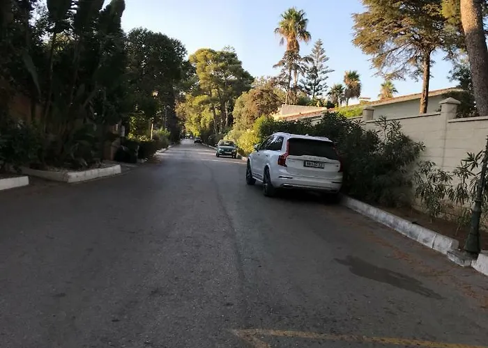 Villa With Heated Pool And Jacuzzi Close To Puerto Banus And *